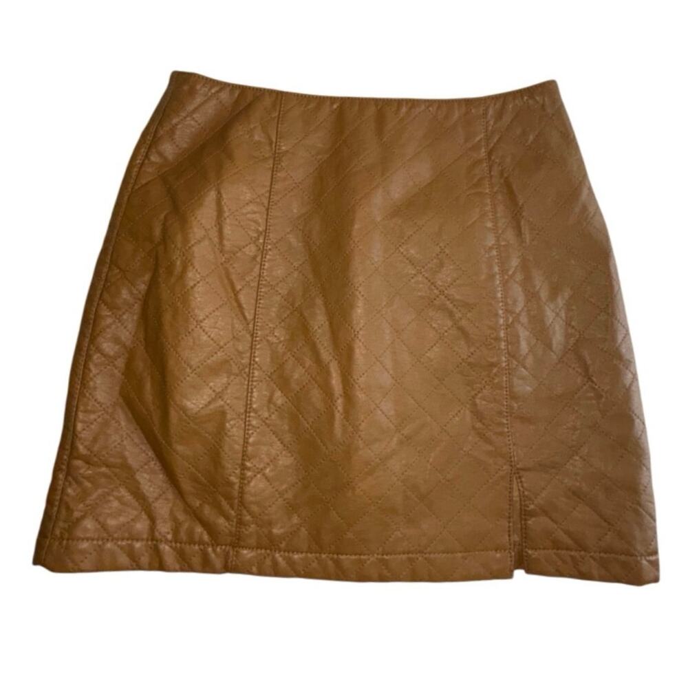 Forever 21 Brown Camel Faux Vegan Leather Diamond Pattern Mini Skirt Size M